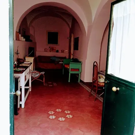 Nika La Verde